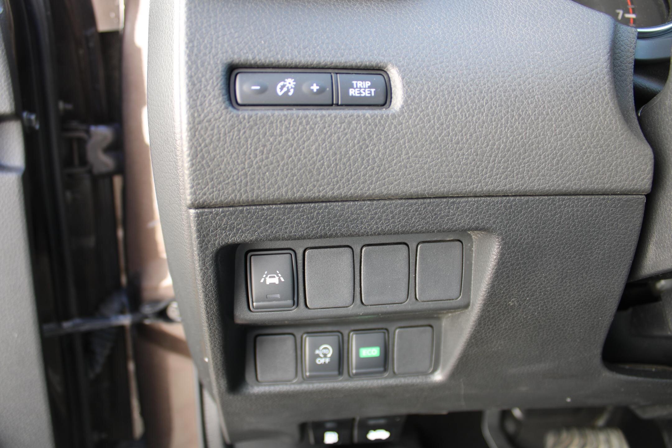 Nissan Qashqai SUV / Terénní 1,3 l 117 kw