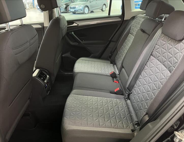 Volkswagen Tiguan 21