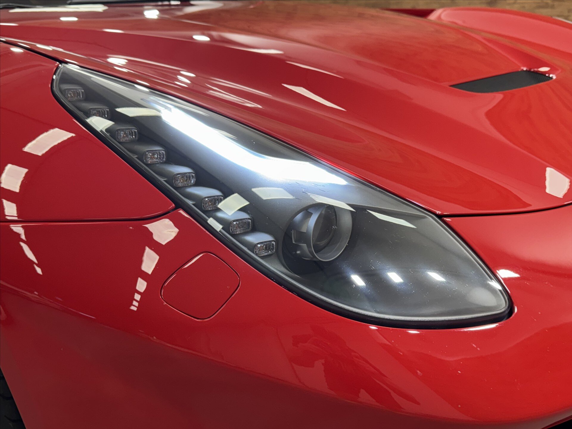 Ferrari F12 Berlinetta Kupé 6,3 l 541 kw