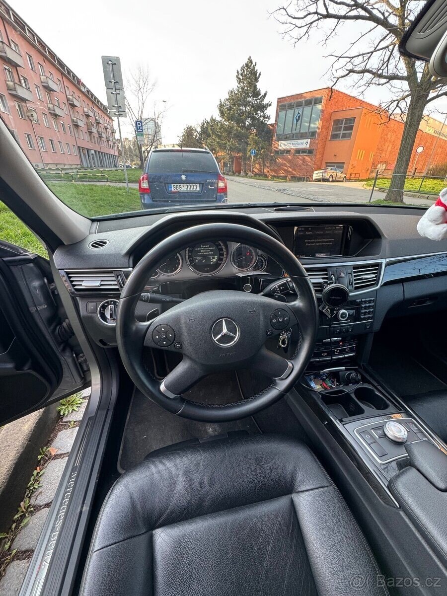 Mercedes-Benz Třídy E Kombi 0,0 195 kw