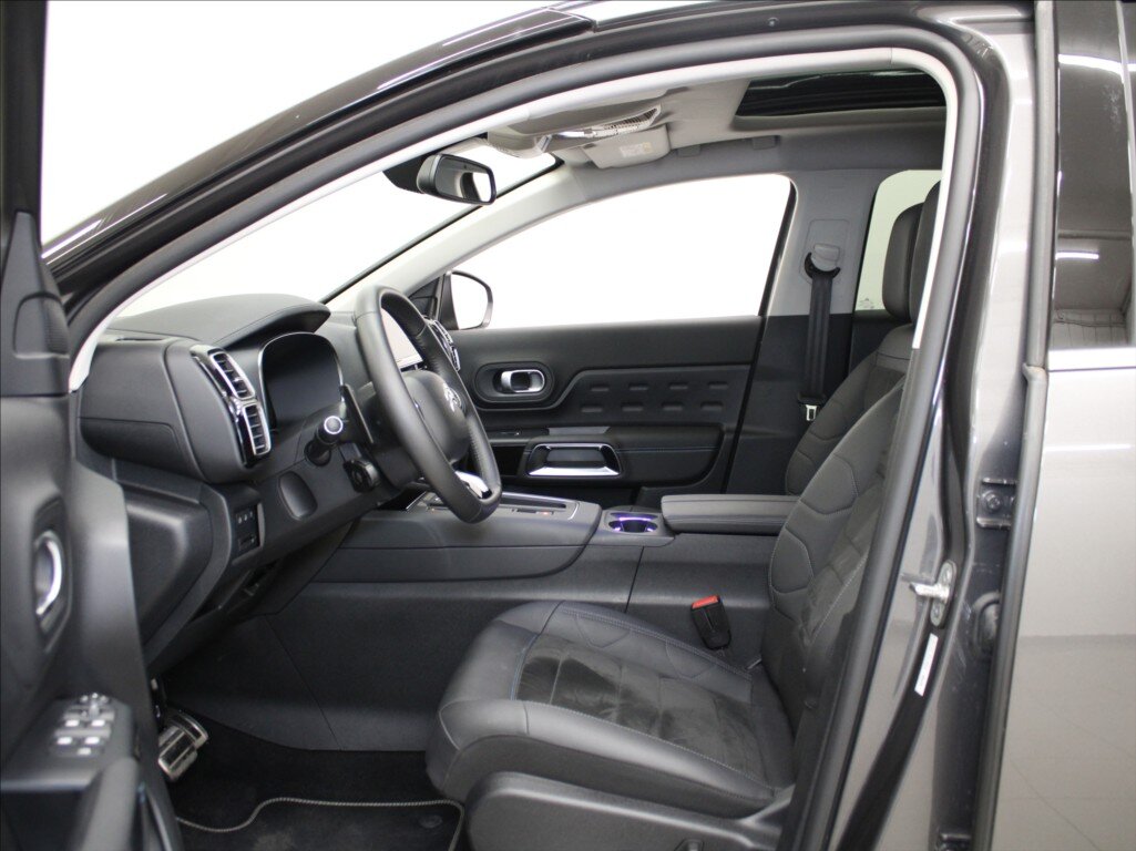 Citroën C5 Aircross SUV 1,6 l 165 kw