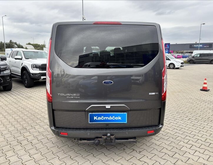 Ford Tourneo Custom Kombi 2,0 l 136 kw