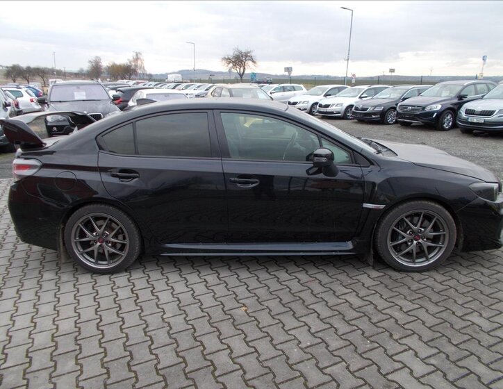 Subaru WRX Sedan 2,5 l 227 kw