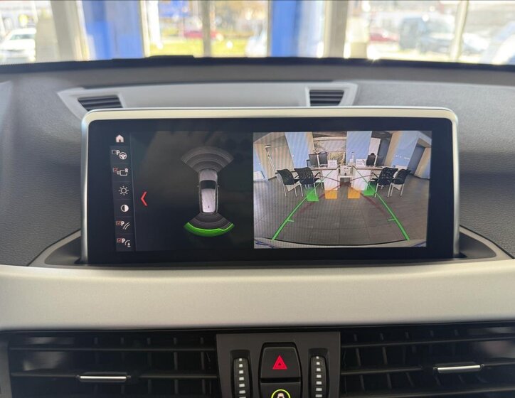 BMW X1 Kombi 1,5 l 103 kw