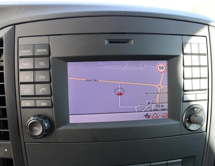 Mercedes-Benz Vito 14