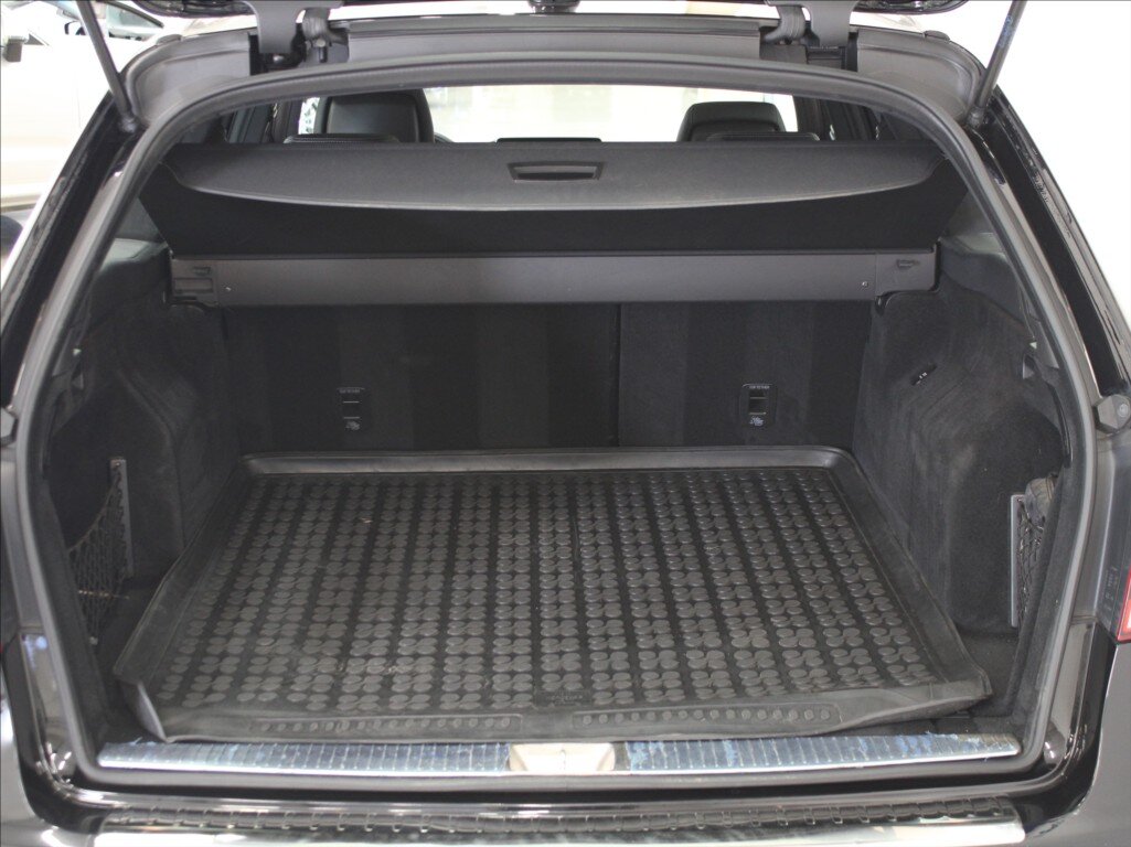 Mercedes-Benz Třídy E Kombi 3,0 l 190 kw