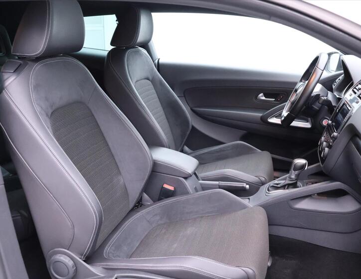 Volkswagen Scirocco 11