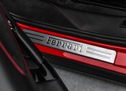 Ferrari SF90 Kupé 4,0 l 574 kw