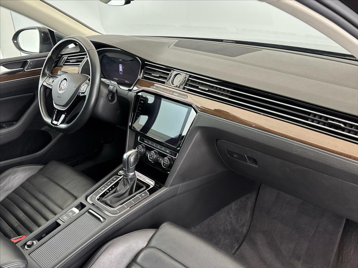 Volkswagen Passat Kombi 2,0 l 176 kw