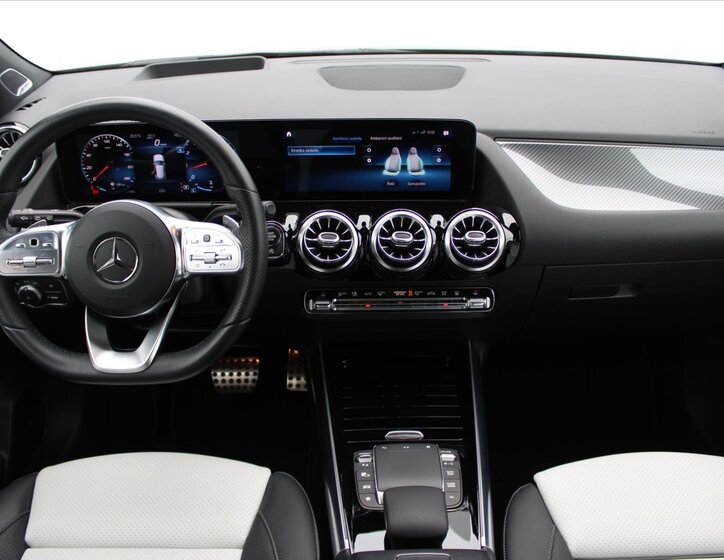 Mercedes-Benz GLA 14