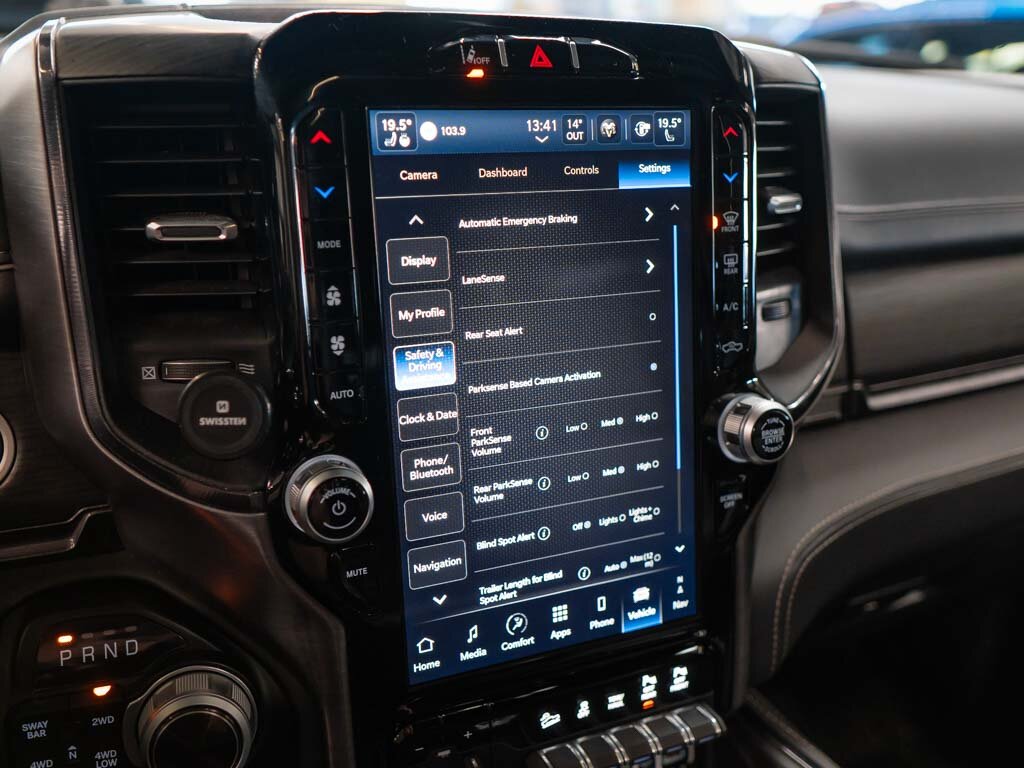 Dodge RAM Pick-up 6,4 l 306 kw