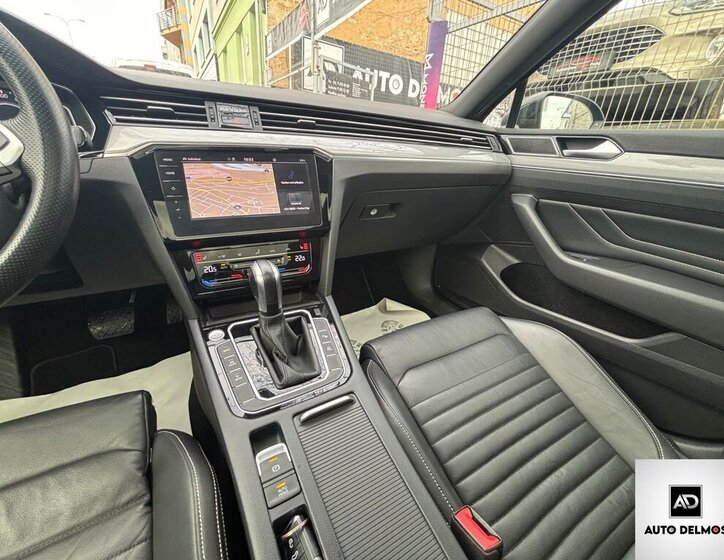 Volkswagen Passat 50