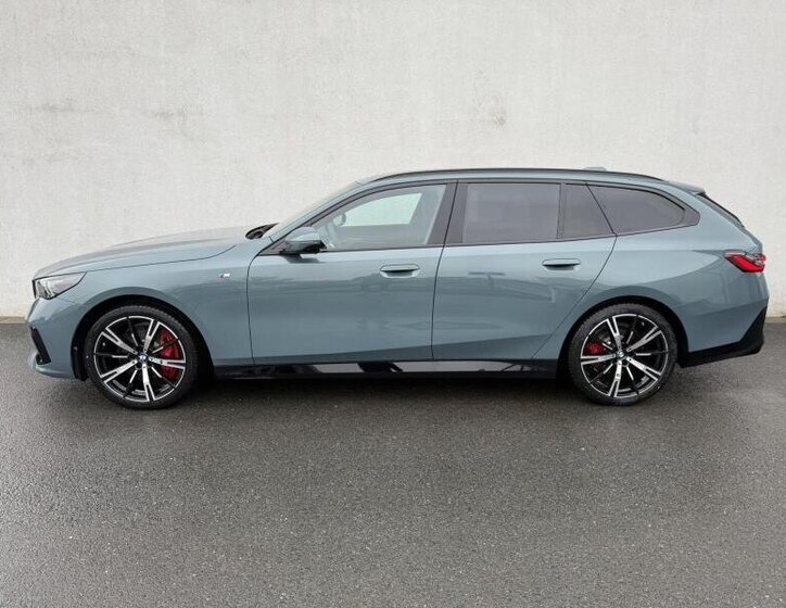 BMW Řada 5 Kombi 3,0 l 223 kw