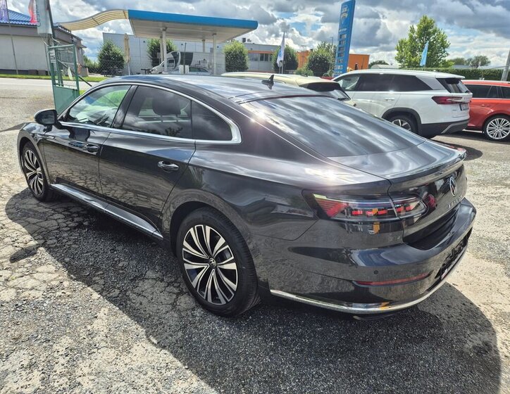 Volkswagen Arteon Sedan 2,0 l 110 kw