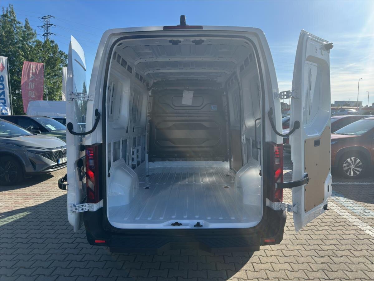Nissan Interstar Ostatní 2,0 l 96 kw