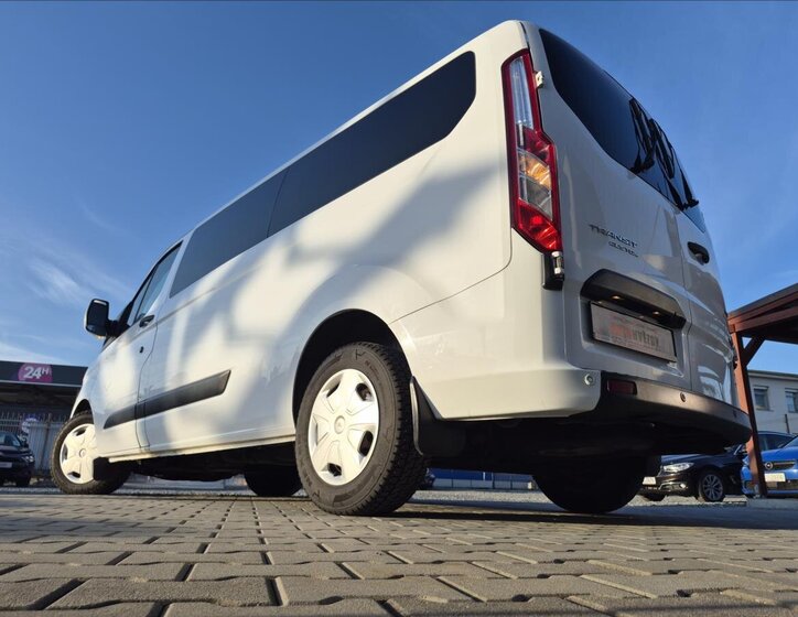 Ford Tourneo Custom MPV 2,0 l 96 kw
