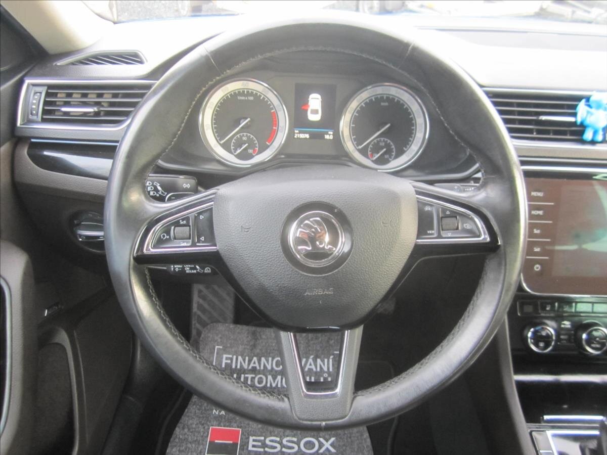 Škoda Superb Liftback 2,0 l 200 kw