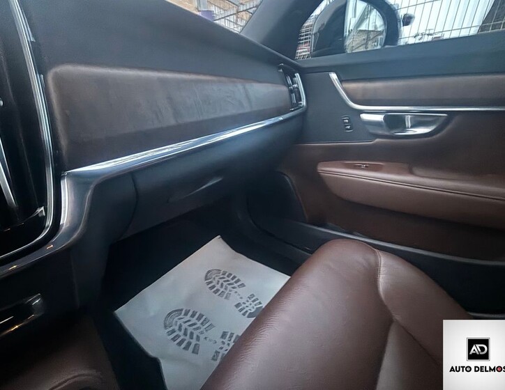 Volvo V90 45