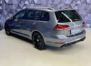 Volkswagen Golf Kombi 2,0 l 221 kw