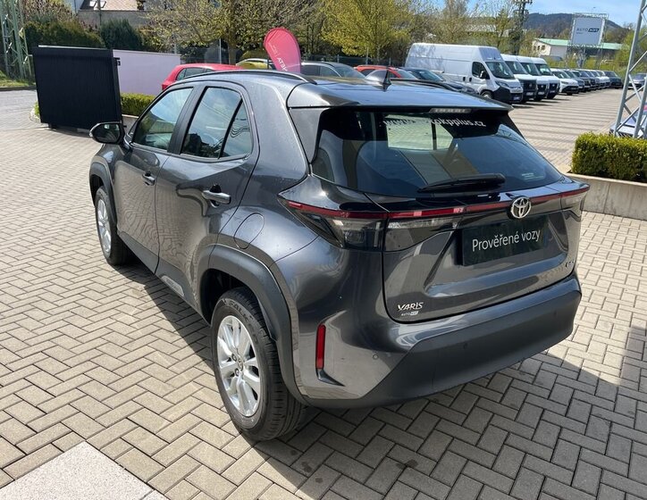 Toyota Yaris Cross SUV / Terénní 1,5 l 68 kw