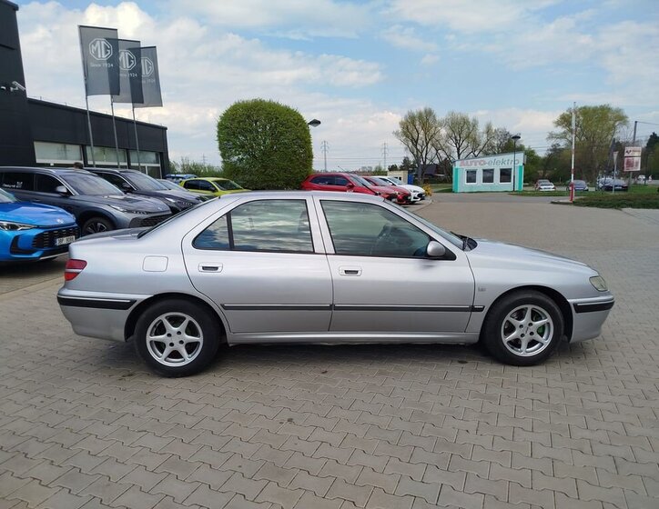 Peugeot 406 Sedan / Limuzína 2,0 l 80 kw