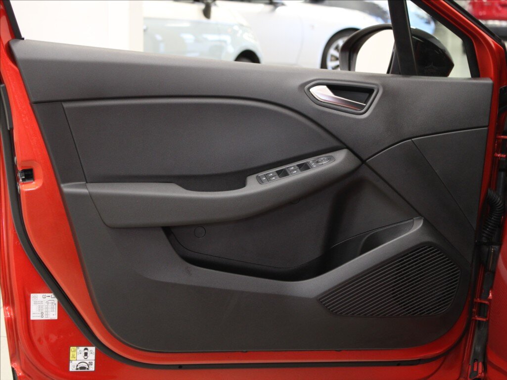 Mitsubishi Colt Hatchback 999,0 67 kw