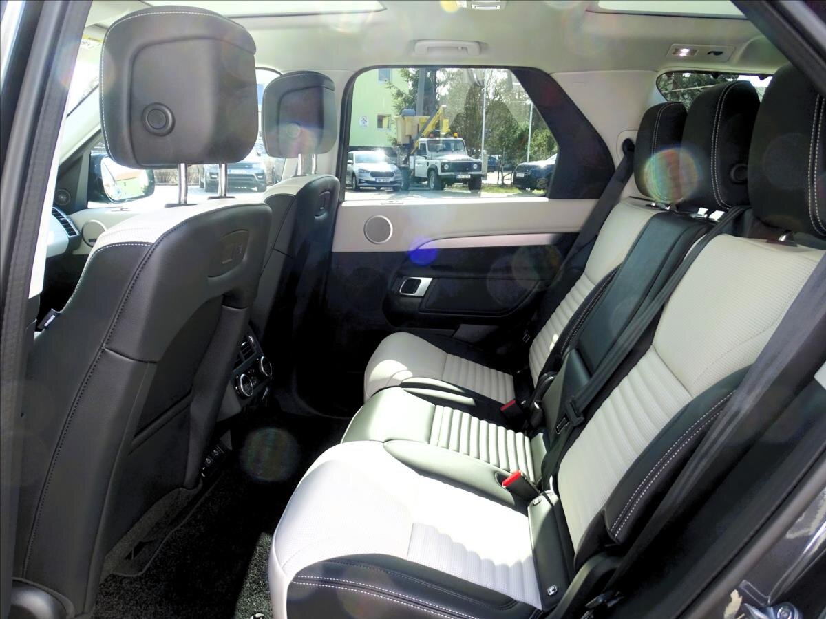 Land Rover Discovery SUV / Terénní 3,0 l 257 kw