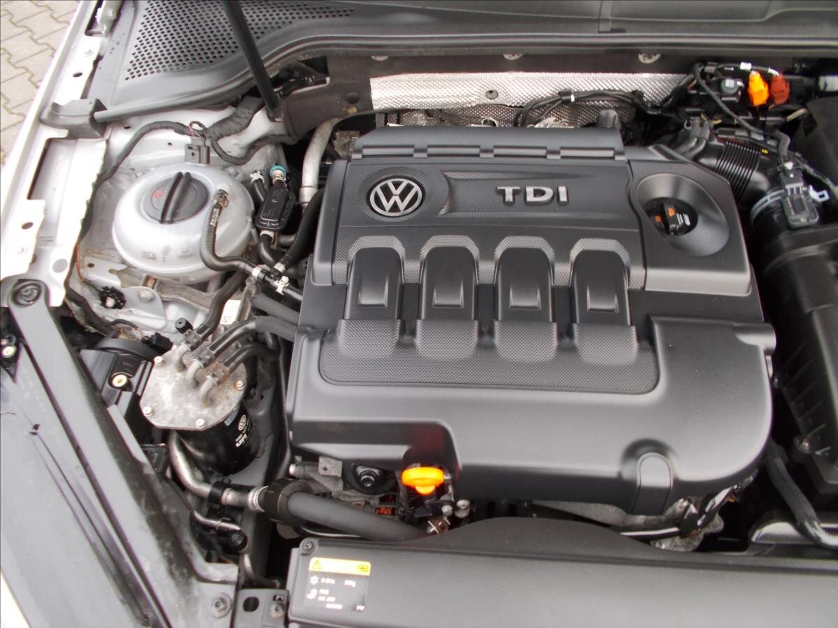 Volkswagen Golf Hatchback 1,6 l 77 kw