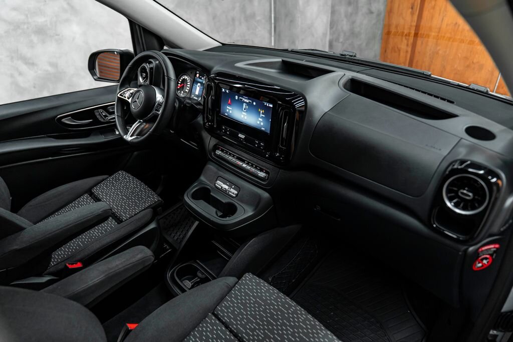 Mercedes-Benz Vito VAN / Minibus 2,0 l 174 kw