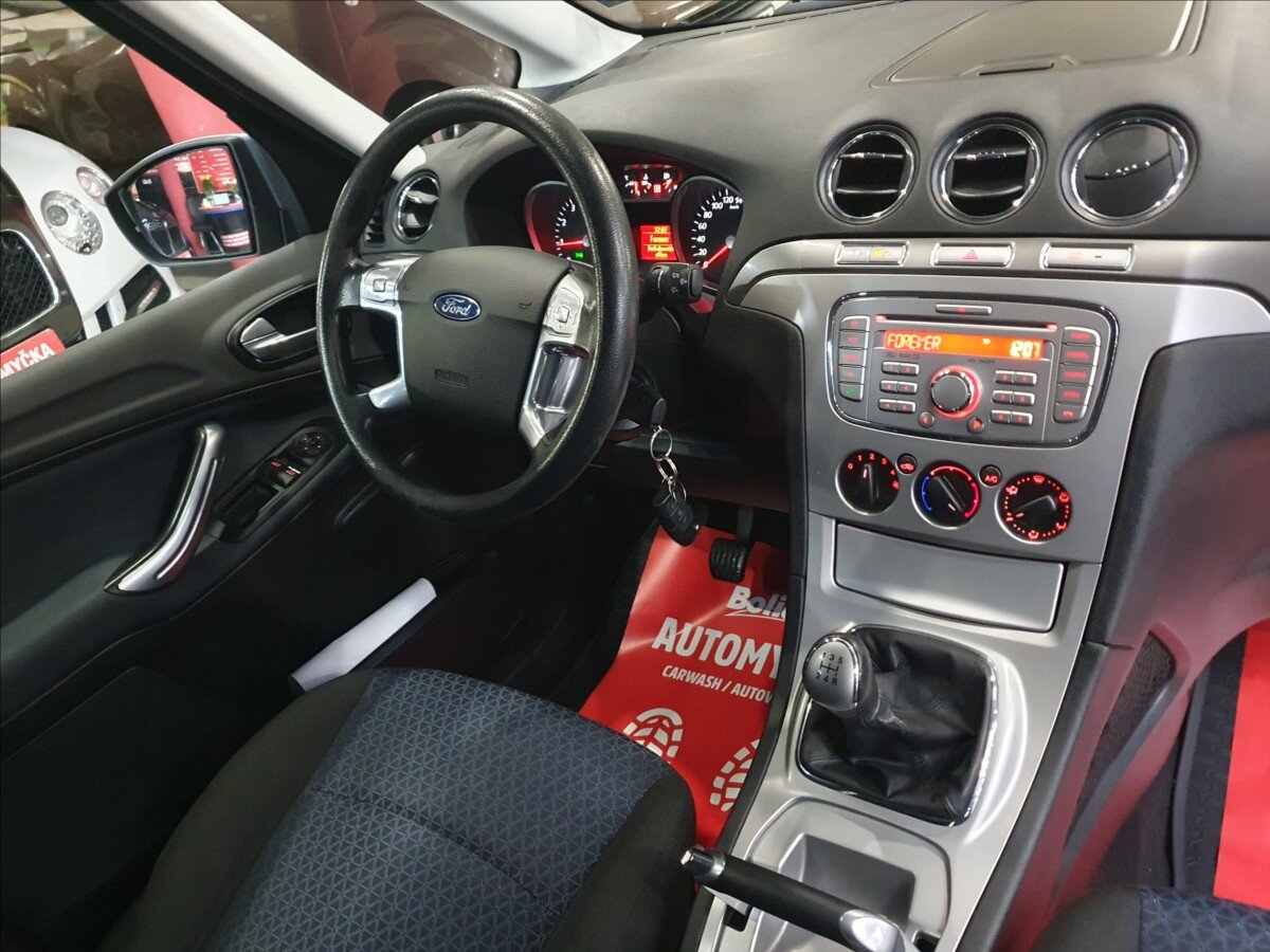 Ford Galaxy MPV 2,0 l 107 kw