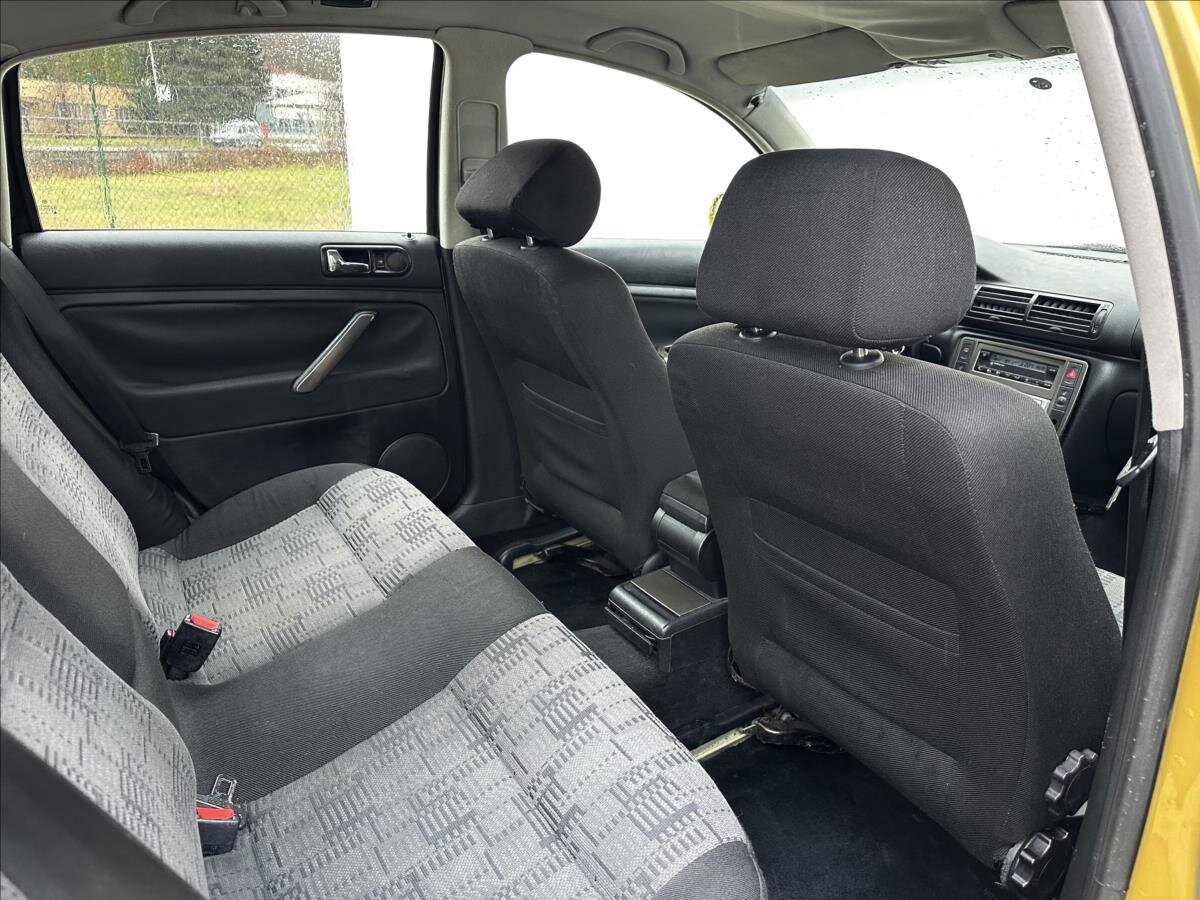 Volkswagen Passat Sedan / Limuzína 1,9 l 81 kw