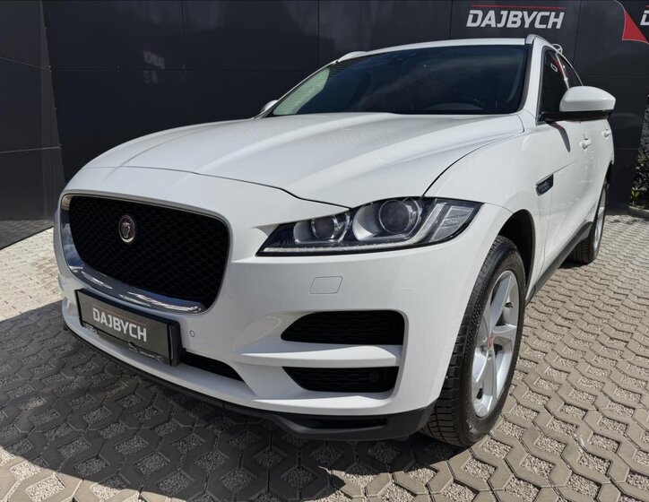 Jaguar F-Pace SUV / Terénní 2,0 l 184 kw