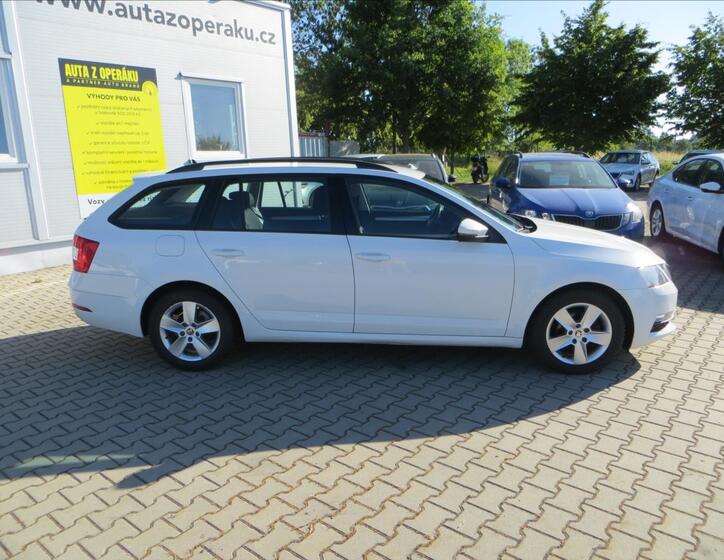 Škoda Octavia 9