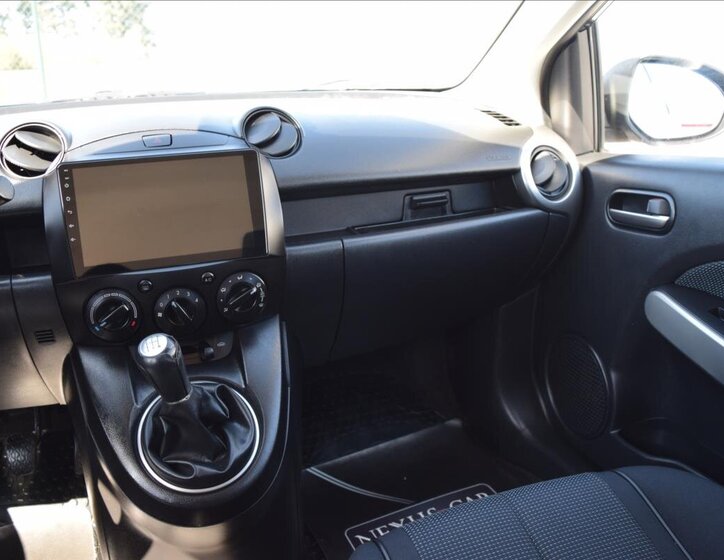 Mazda 2 Hatchback 1,3 l 55 kw