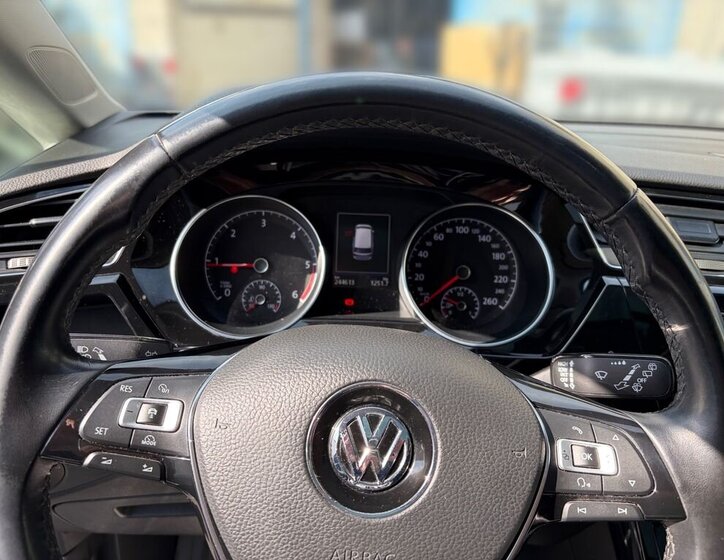 Volkswagen Touran MPV 2,0 l 110 kw