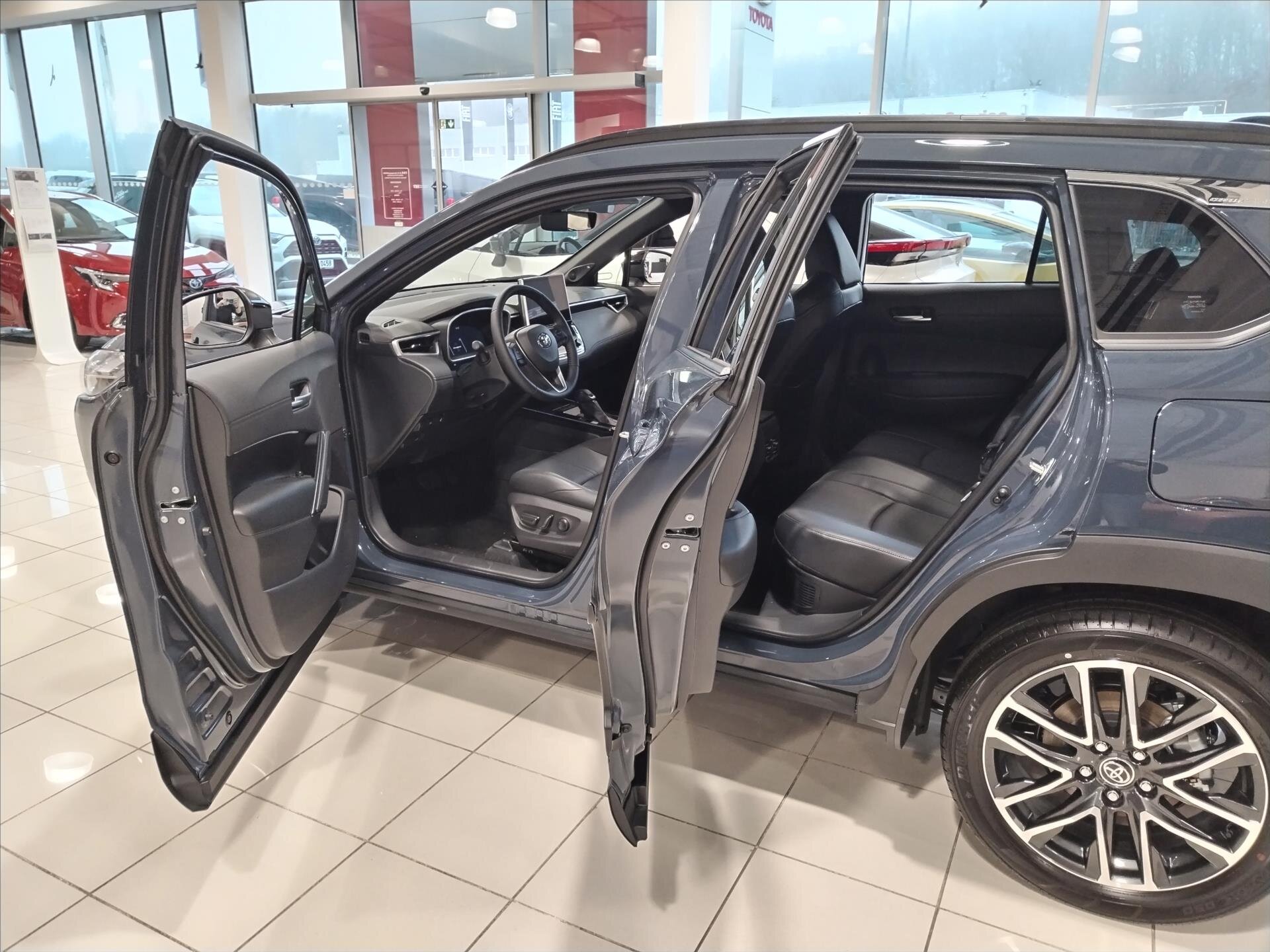 Toyota Corolla Cross SUV / Terénní 0,0 131 kw