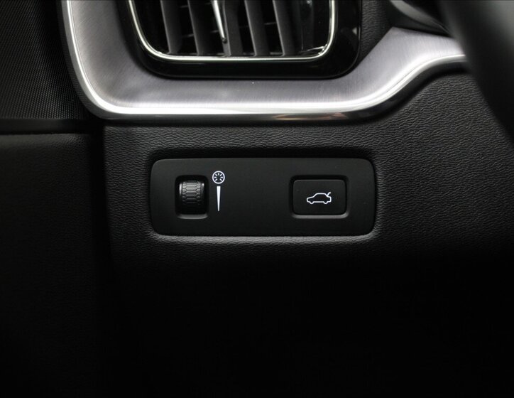 Volvo XC60 SUV 2,0 l 184 kw