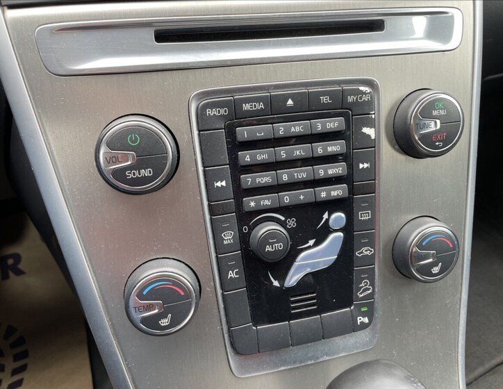 Volvo XC60 Kombi 2,4 l 151 kw