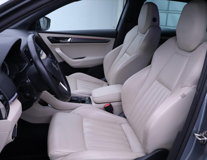 Škoda Karoq SUV 1,5 l 110 kw