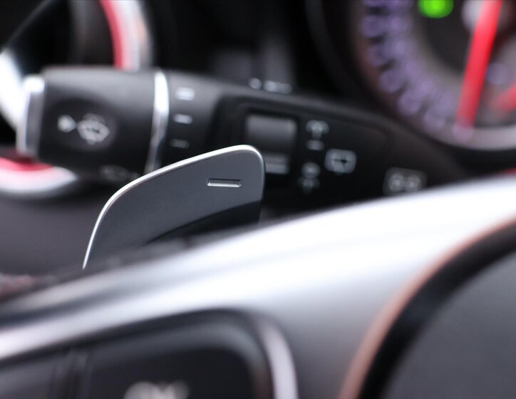 Mercedes-Benz CLA Kombi 2,0 l 155 kw