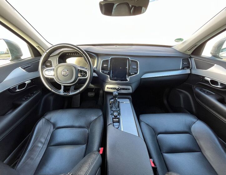 Volvo XC90 16