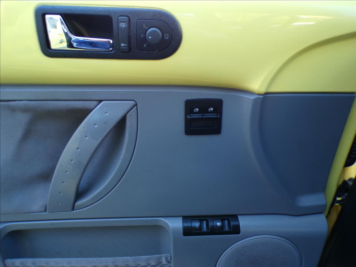 Volkswagen New Beetle