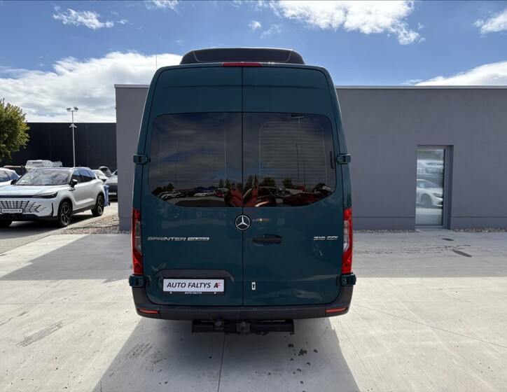 Mercedes-Benz Sprinter 7