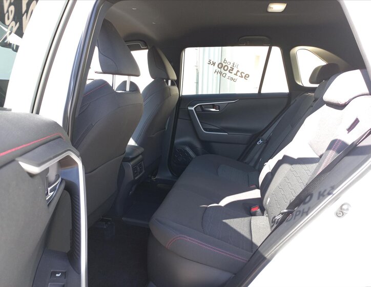 Toyota RAV4 SUV / Terénní 2,5 l 136 kw