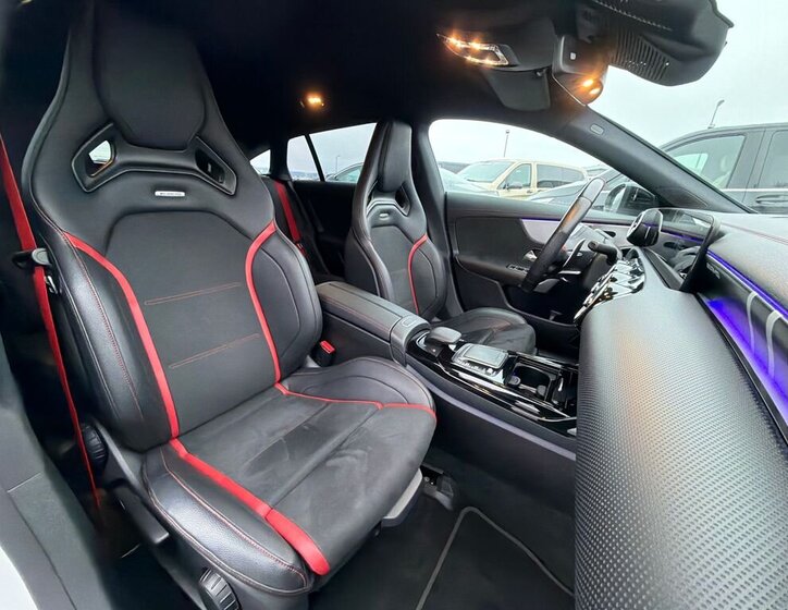 Mercedes-Benz CLA Kombi 2,0 l 310 kw