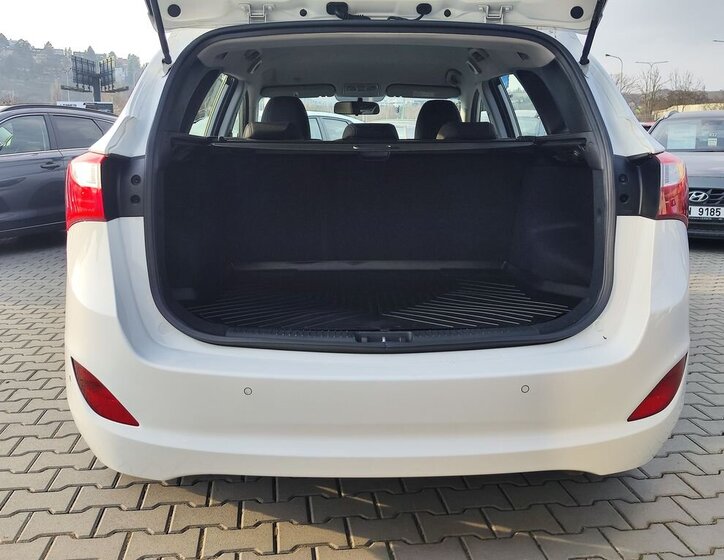 Hyundai i30 Kombi 1,6 l 81 kw