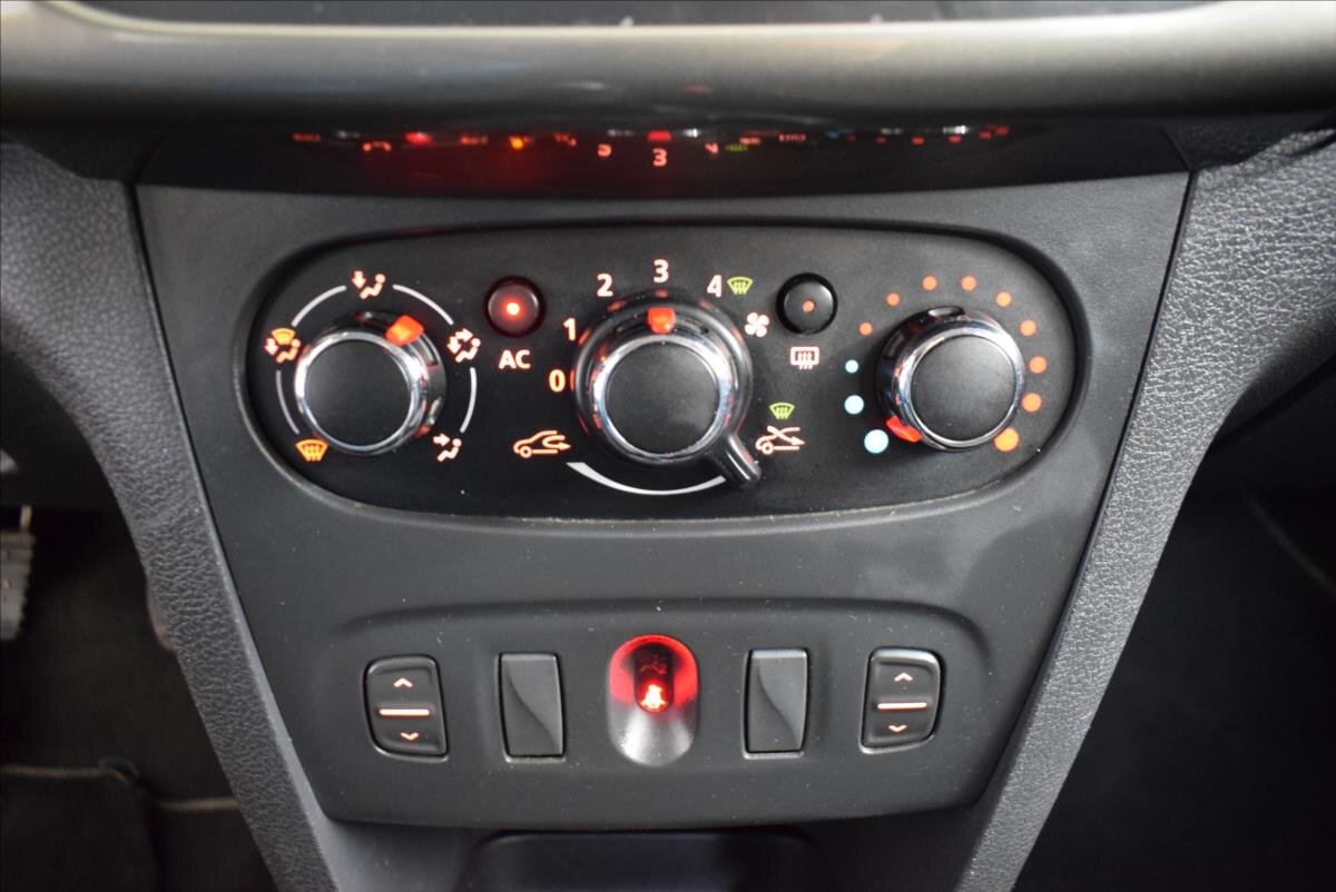 Dacia Logan Kombi 898,0 66 kw