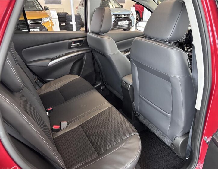 Suzuki S-Cross SUV / Terénní 1,4 l 81 kw