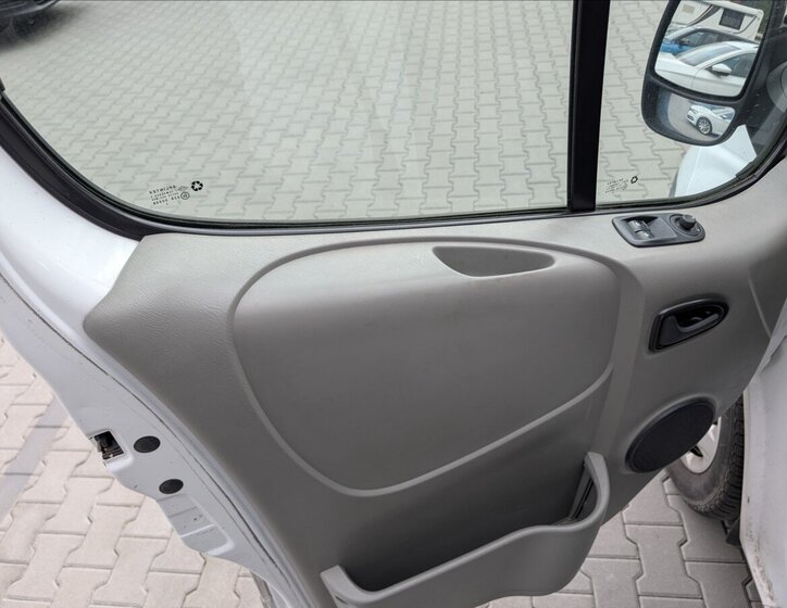 Opel Vivaro Skříň 2,0 l 84 kw