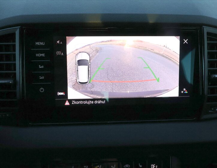 Škoda Karoq SUV / Terénní 2,0 l 140 kw